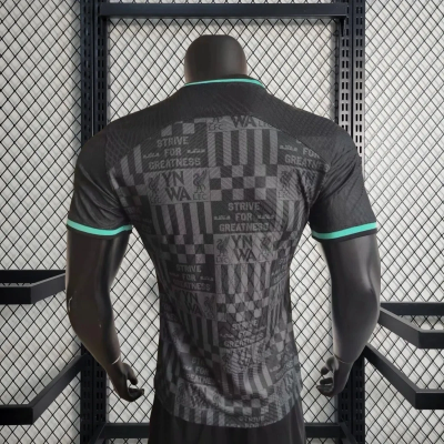 Alternative view of Liverpool  Football Jersey x LeBron James Joint Special Edition Shirt 2024/25