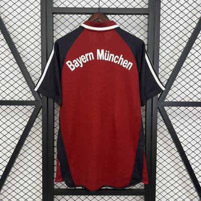 Alternative view of Bayern Munich Retro Jersey Home Soccer Shirt 2001-02