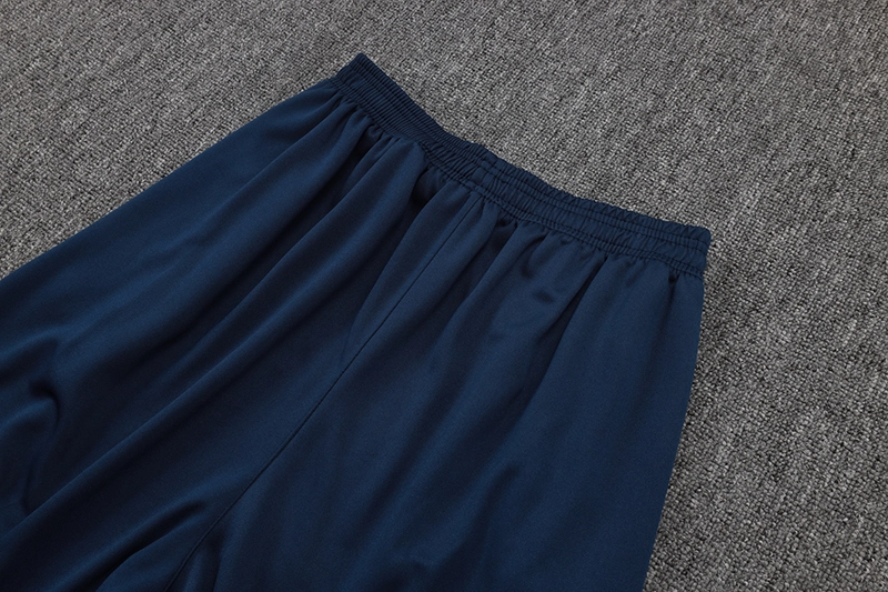 Arsenal Training Kit (Sweatshirt+Pants) Light Blue 2025/26 - Image 5