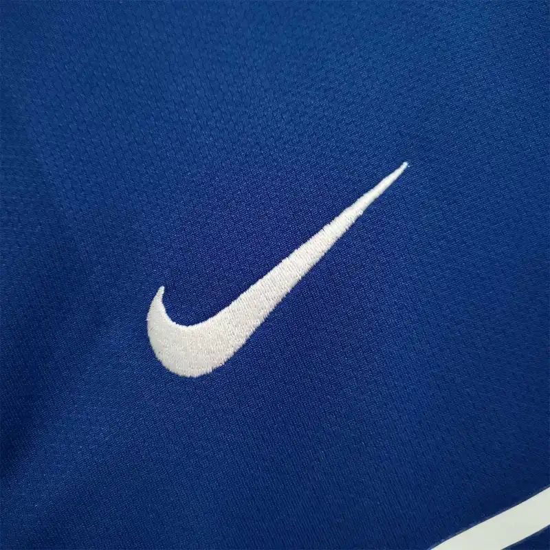 Manchester United Retro Home Long Sleeve Football Jersey Shirt 2008/09 - Image 4