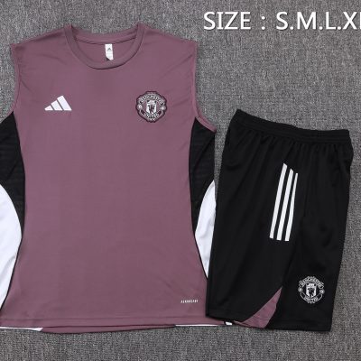 Alternative view of Manchester United Sleeveless Training Kit Purple 2025/26