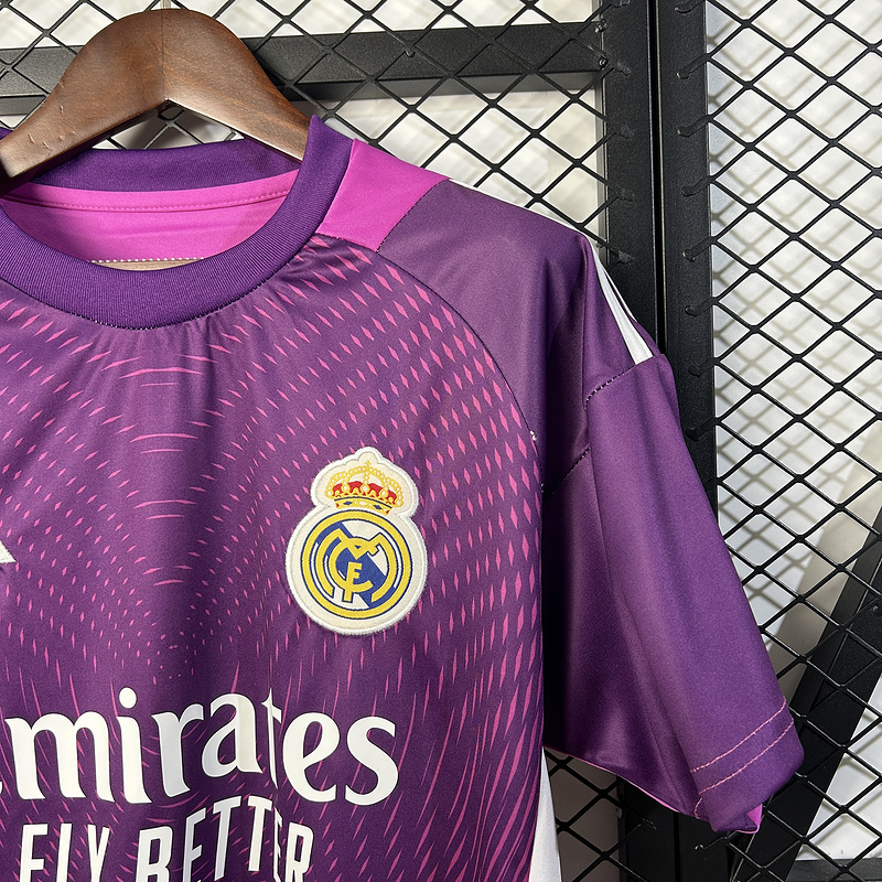 Real Madrid Football Jersey Goalkeeper Custom Shirt 2025/26 - Image 5