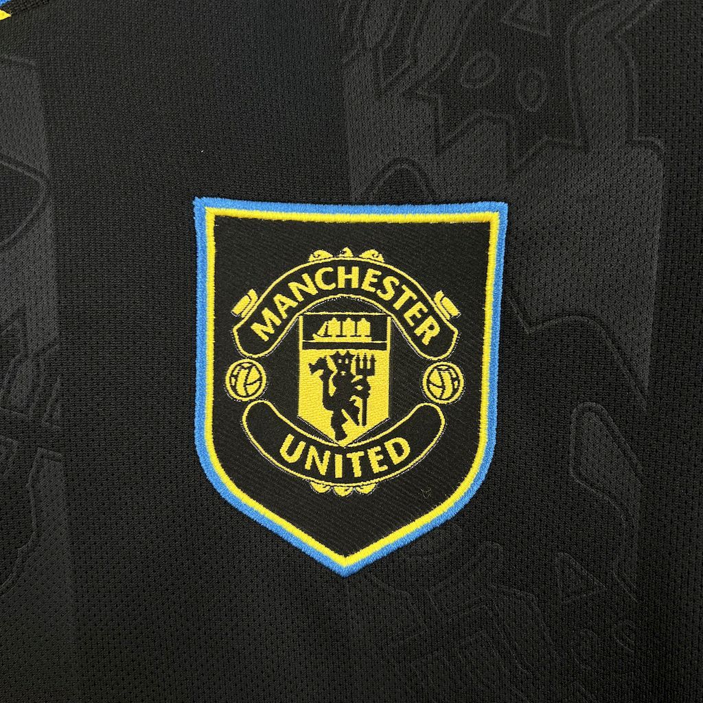 Manchester United Third Away Women's Football Jersey Shirt 2025/26 - Image 5