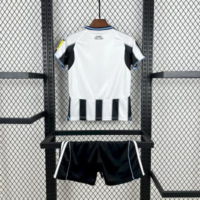 Alternative view of Newcastle United Football Jersey Home Kids Kit Jersey+Shorts 2025/26