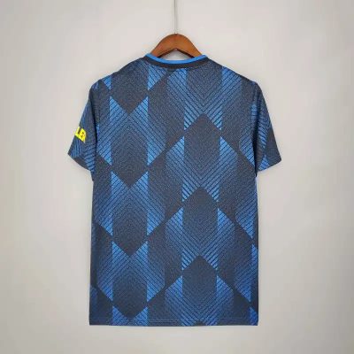 Alternative view of Manchester United Retro Third Away Football Jersey Shirt 2021/22