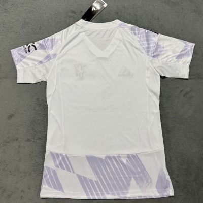 Alternative view of Manchester United Away Women's Football Jersey Shirt 2025/26