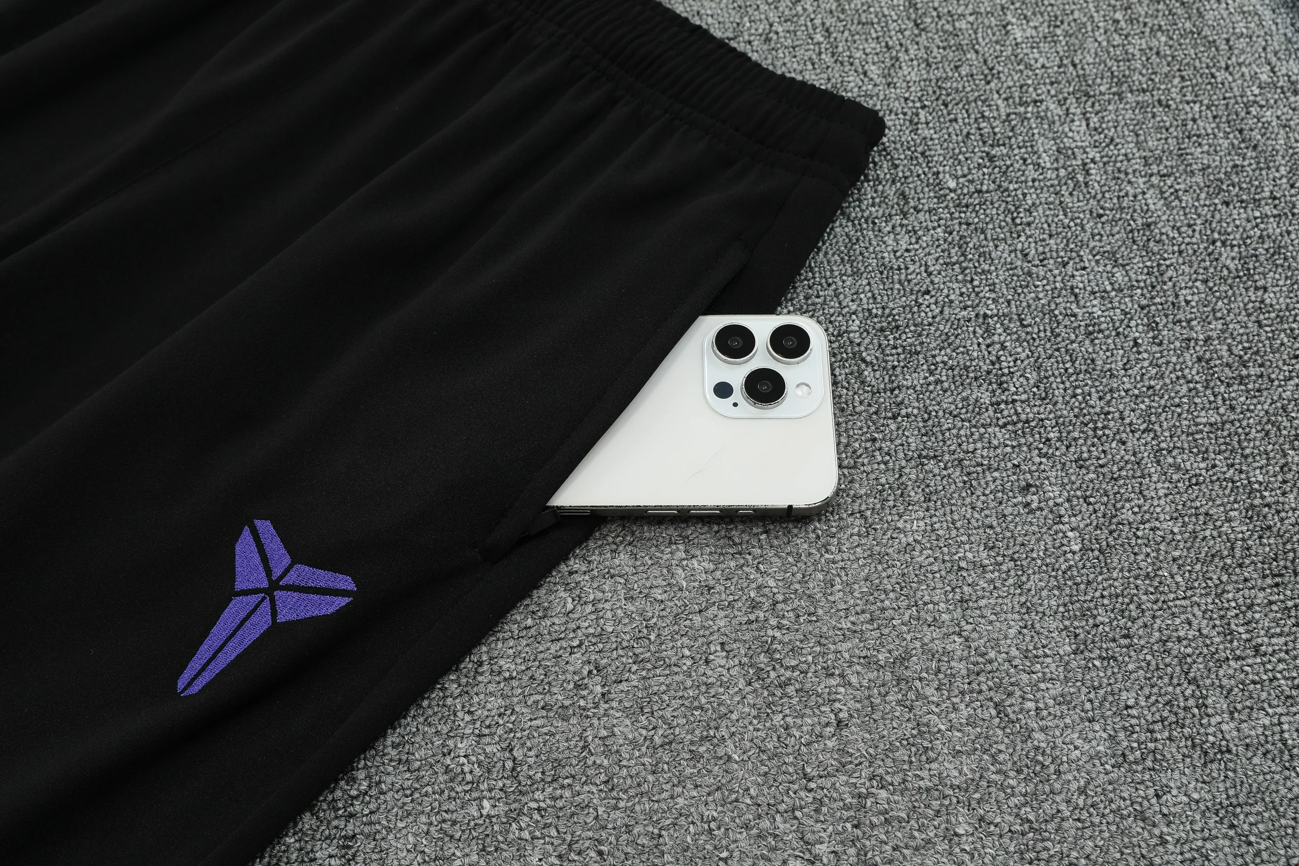 Barcelona x Kobe Bryant Training Kit (Sweatshirt+Pants) Black&Purple 2025/26 - Player Version - Image 4