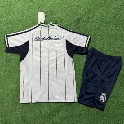 Alternative view of Real Madrid US Pack Kids Kit Jersey+Shorts 2025/26