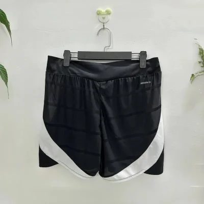 Alternative view of Juventus Soccer Jersey Home Shorts Player Version 2024/25