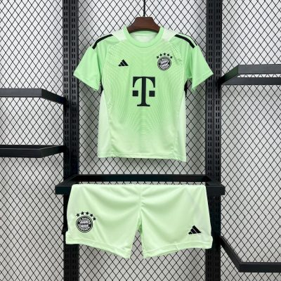 Bayern Munich Green Goalkeeper Kids Kit Jerseys+Shorts 2025/26