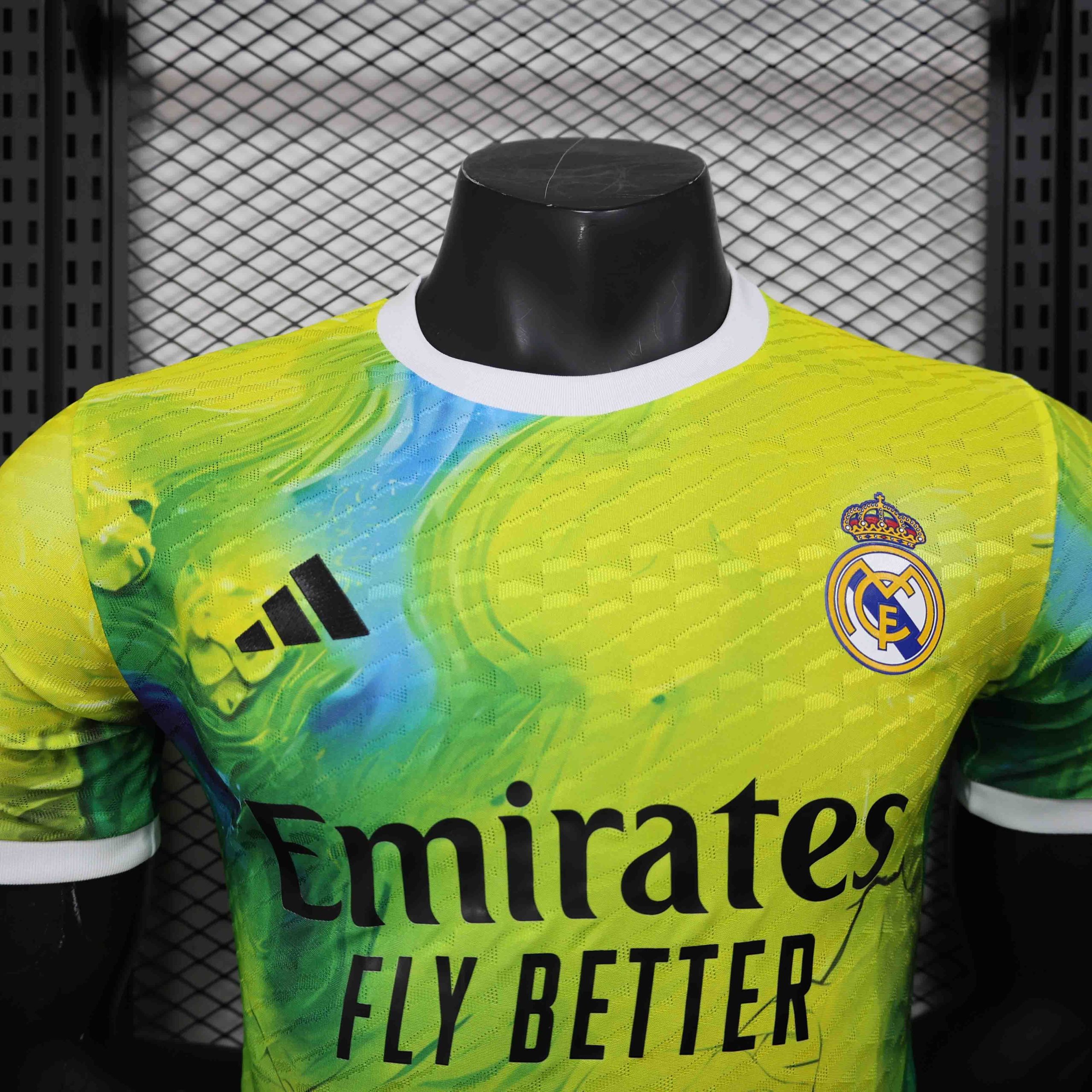 Real Madrid Soccer Jersey Special Edition Shirt 2025/26 - Image 3
