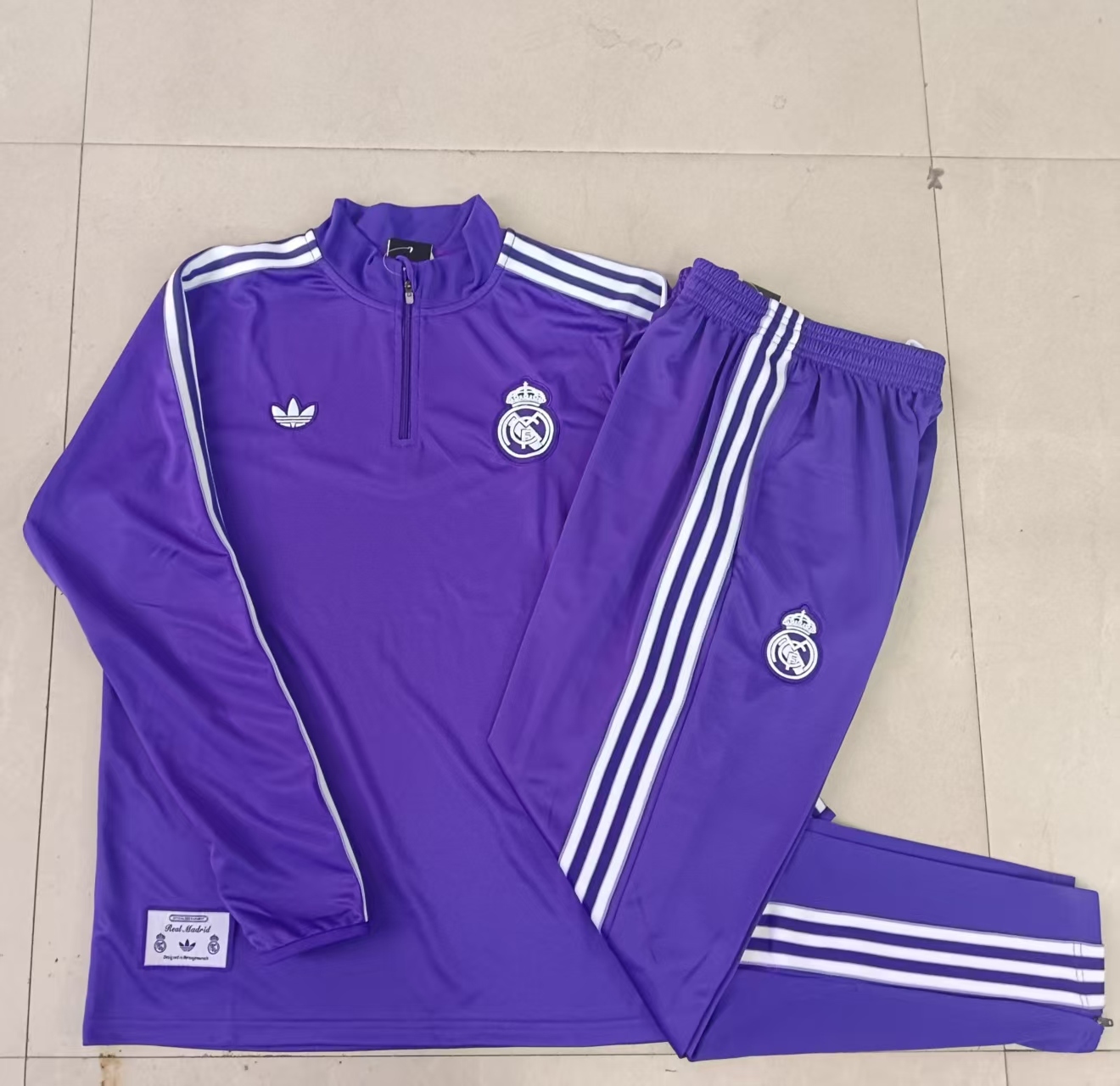 Kids Real Madrid Training Kit (Sweatshirt+Pants) Purple 2025/26 - Image 2