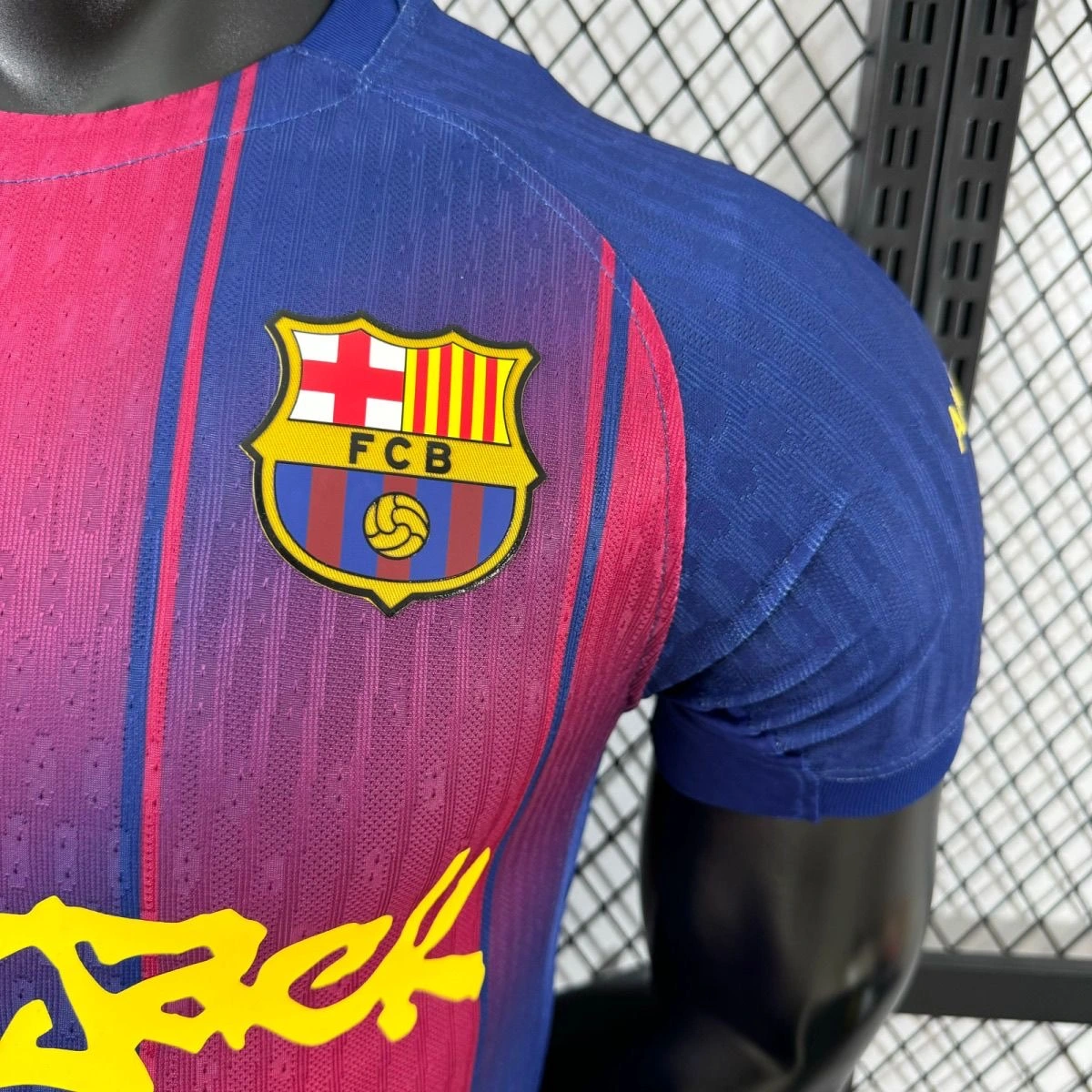 Soccer Jersey Barcelona Home x Travis Scott Shirt 2025/26 - Image 5