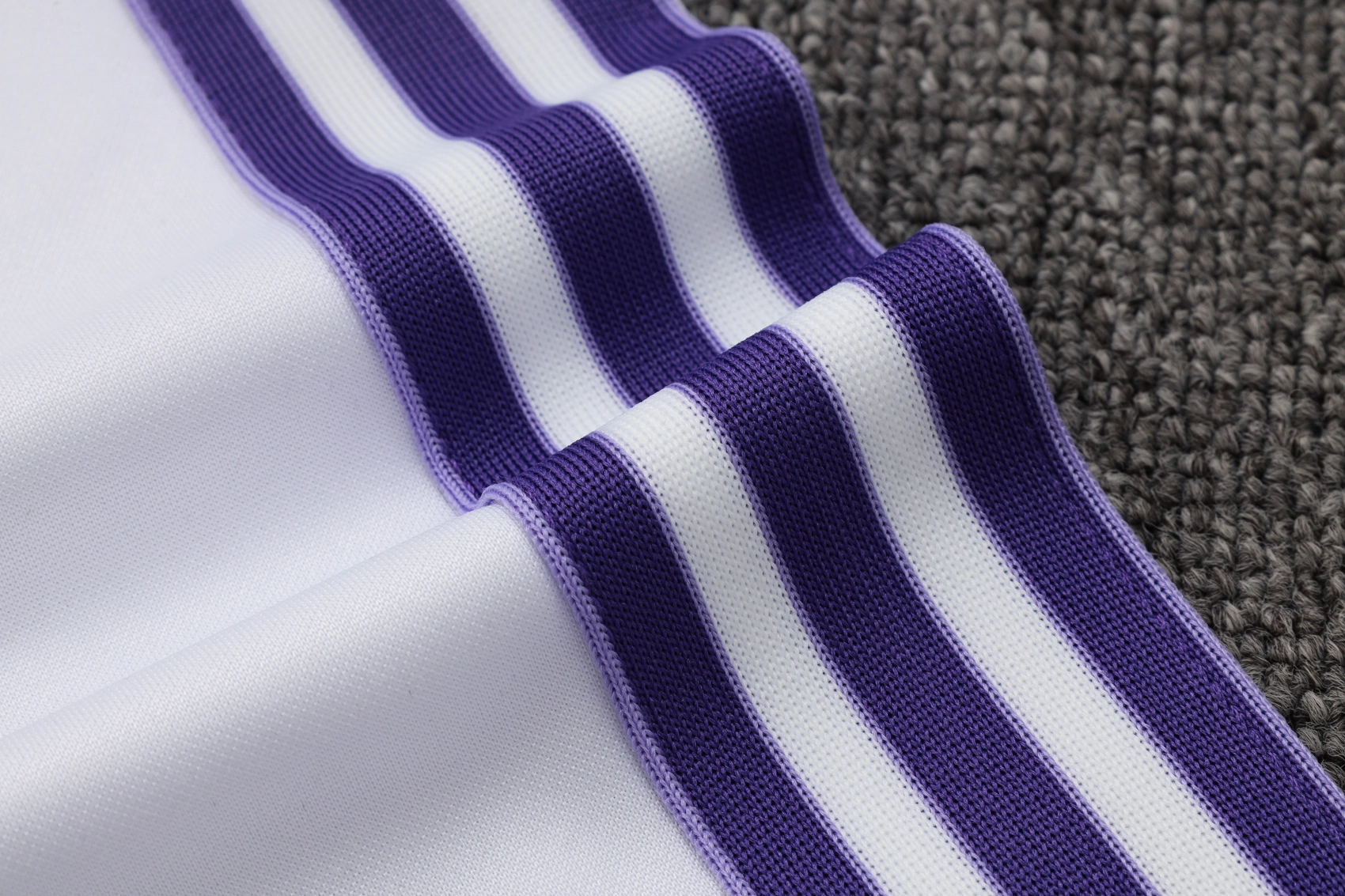 Real Madrid Training Kit (Sweatshirt+Pants) White 2025/26 - Image 3