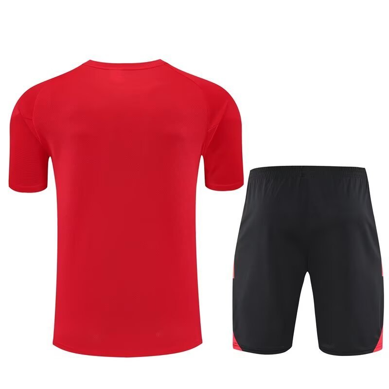 Manchester United Training Jersey Kit Red 2025/26 - Image 2