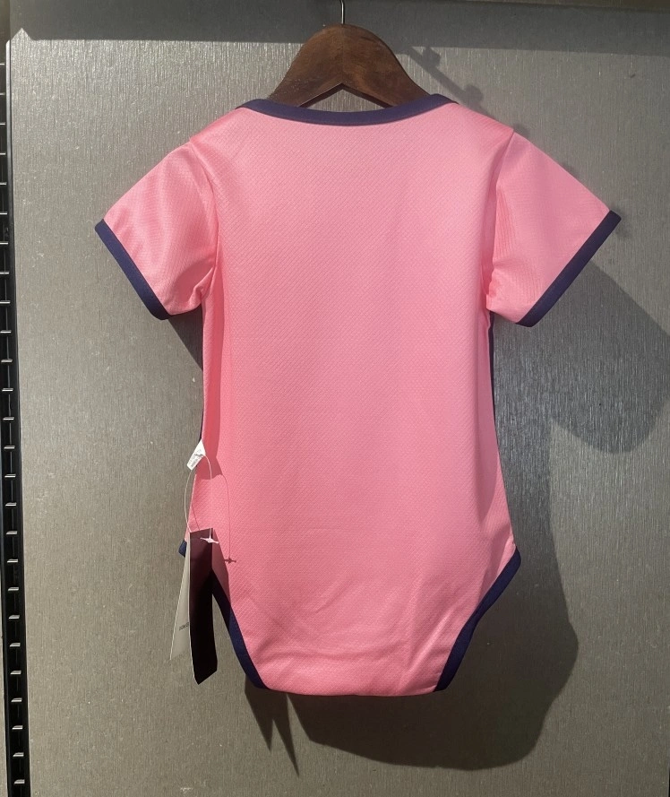 Real Madrid Soccer Jersey Pink Baby Uniform 2025/26 - Image 2