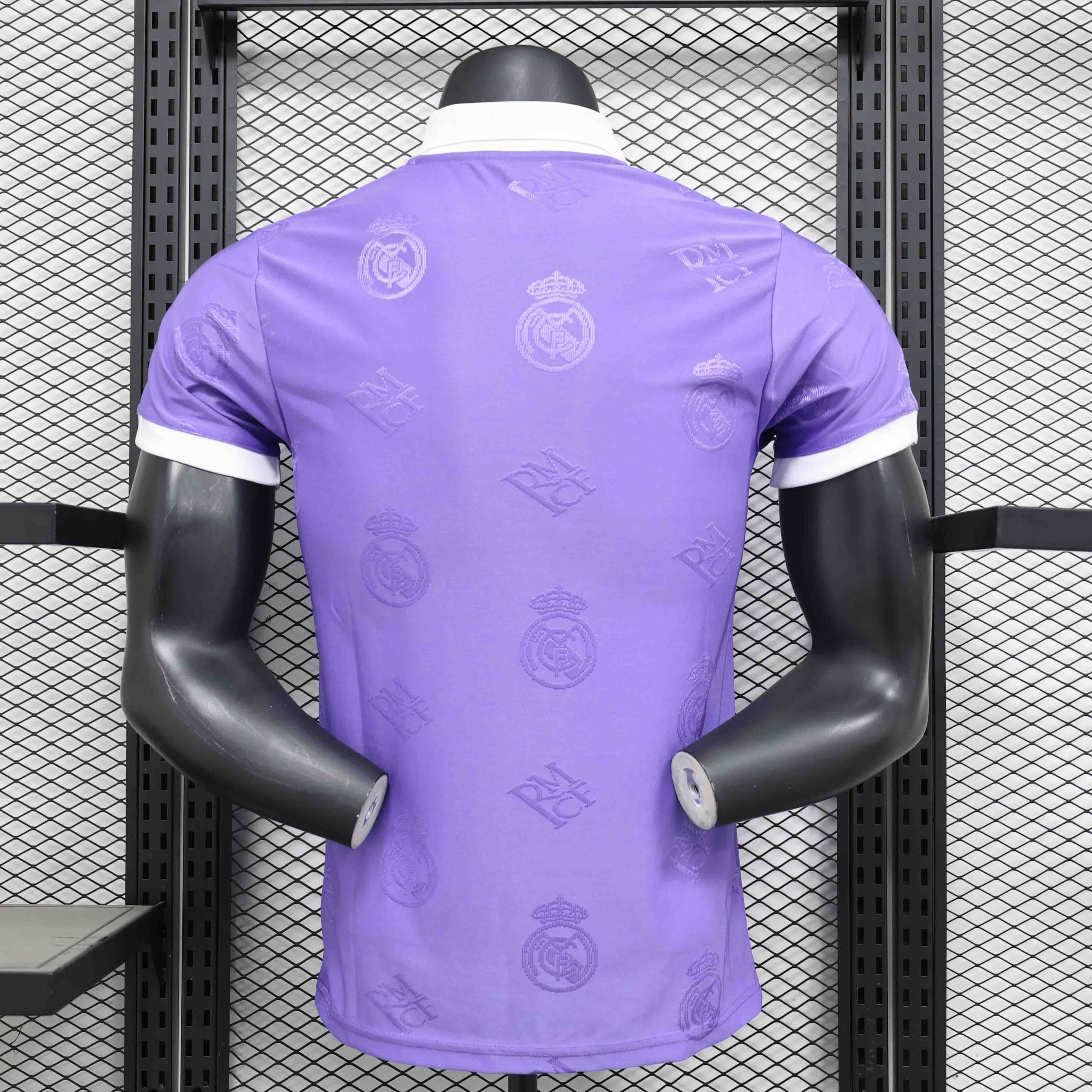Real Madrid Soccer Jersey Retro Style Special Edition Shirt 2025/26 - Image 2
