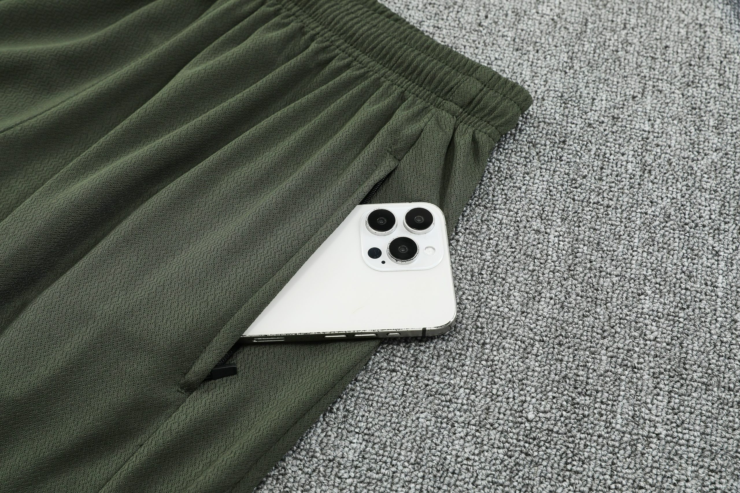 Chelsea Sleeveless Training Kit Green 2025/26 - Image 3