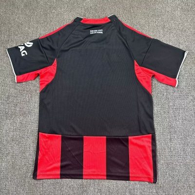 Alternative view of Eintracht Frankfurt Football Jersey Home Custom Shirt 2025/26