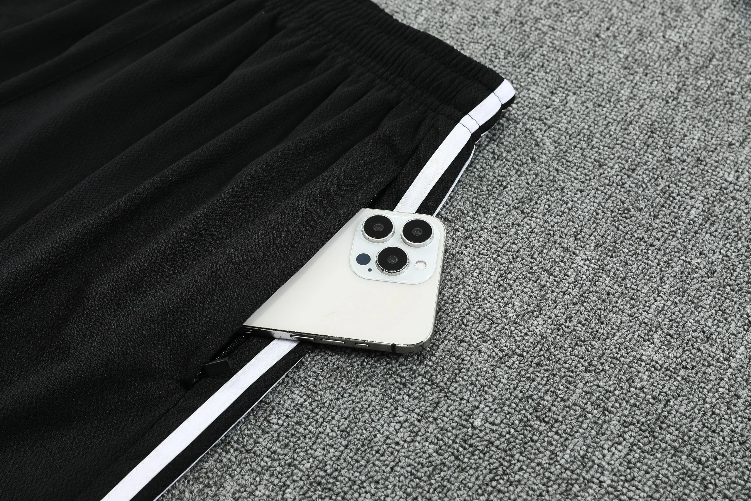 Juventus Training Jersey Kit White 2025/26 - Image 3