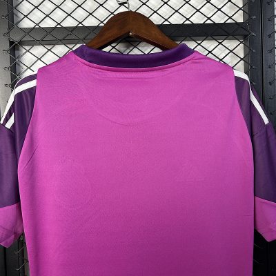 Alternative view of Real Madrid Football Jersey Goalkeeper Custom Shirt 2025/26