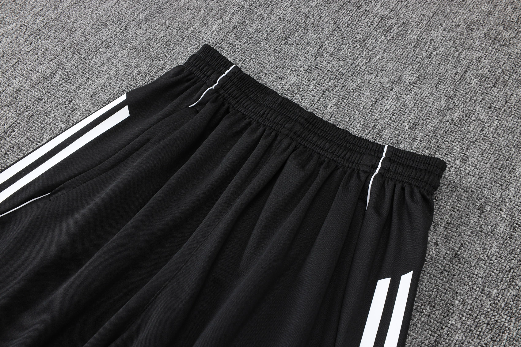 Arsenal Sleeveless Training Kit Black 2025/26 - Image 6