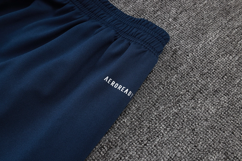 Arsenal Training Kit (Sweatshirt+Pants) Light Blue 2025/26 - Image 3