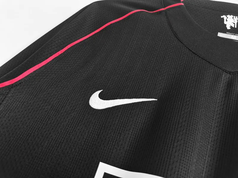 Manchester United Retro Away Football Jersey Shirt 2007/08 - Image 5