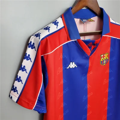 Alternative view of Barcelona Retro Jersey Home Soccer Shirt 1992/95