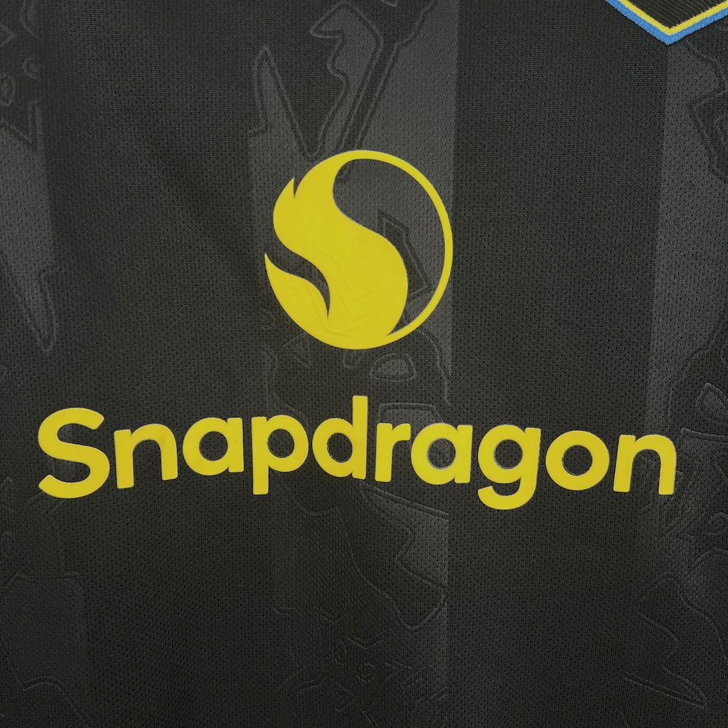 Manchester United Third Away Women's Football Jersey Shirt 2025/26 - Image 3