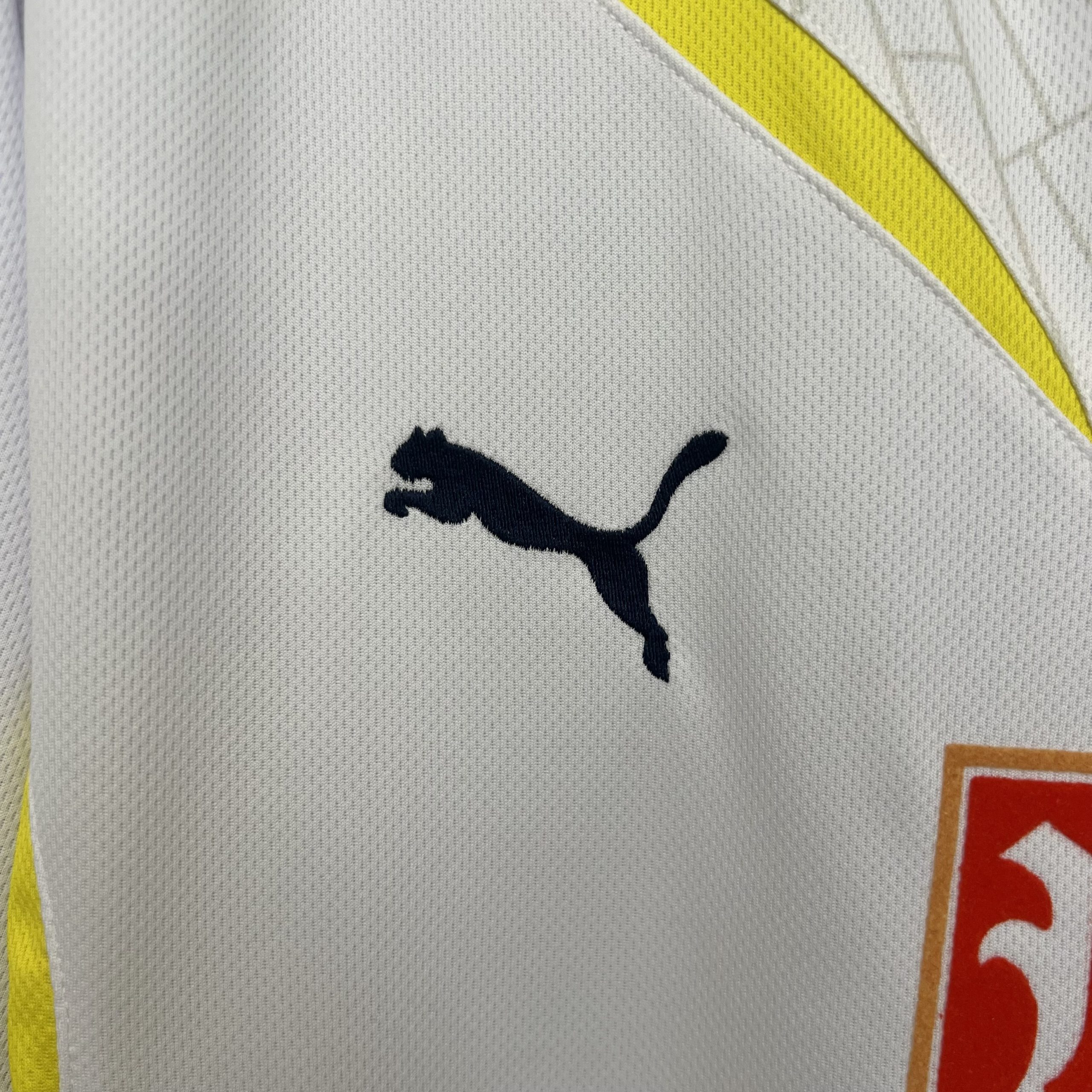 Tottenham Hotspur Retro Football Jersey Home Custom Shirt 2009/10 - Image 6