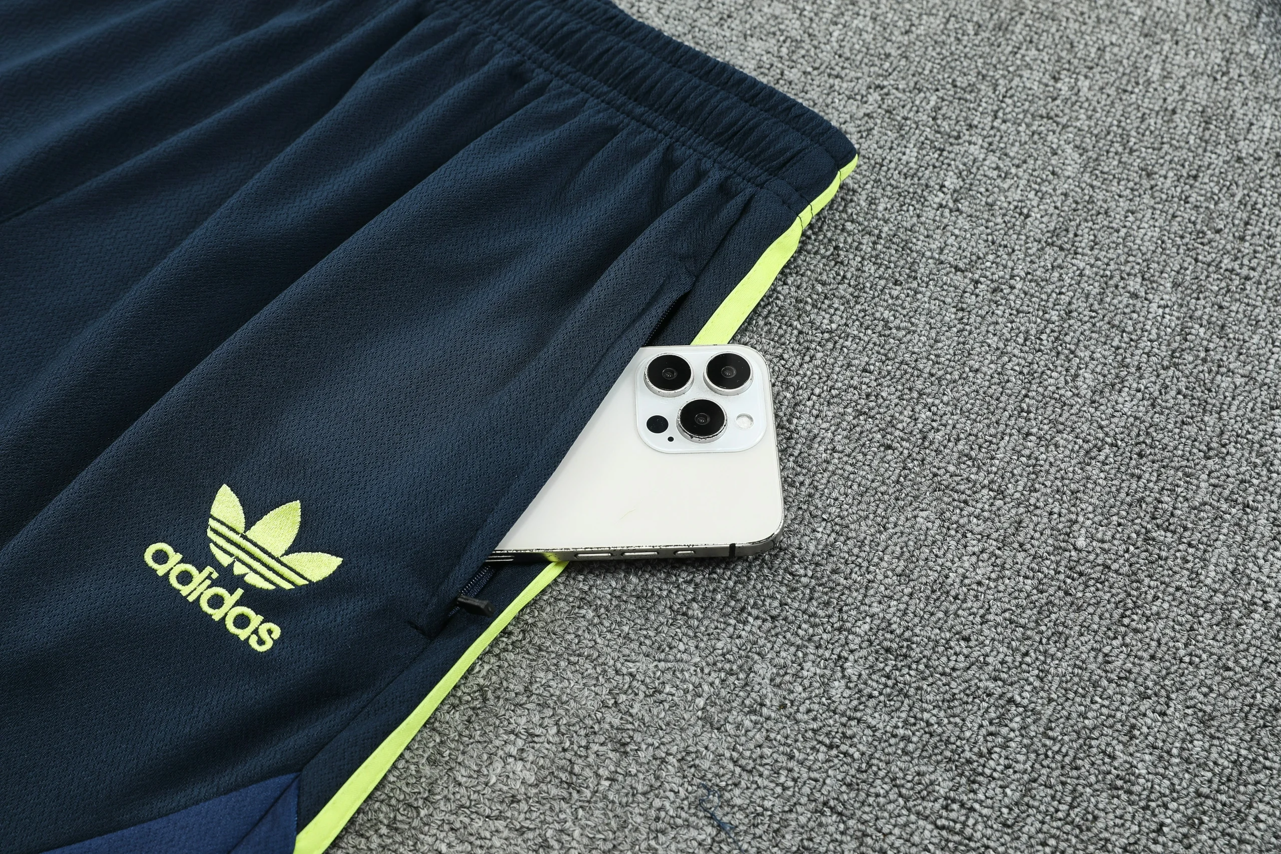 Juventus Training Jersey Kit 2025/26 - Image 3