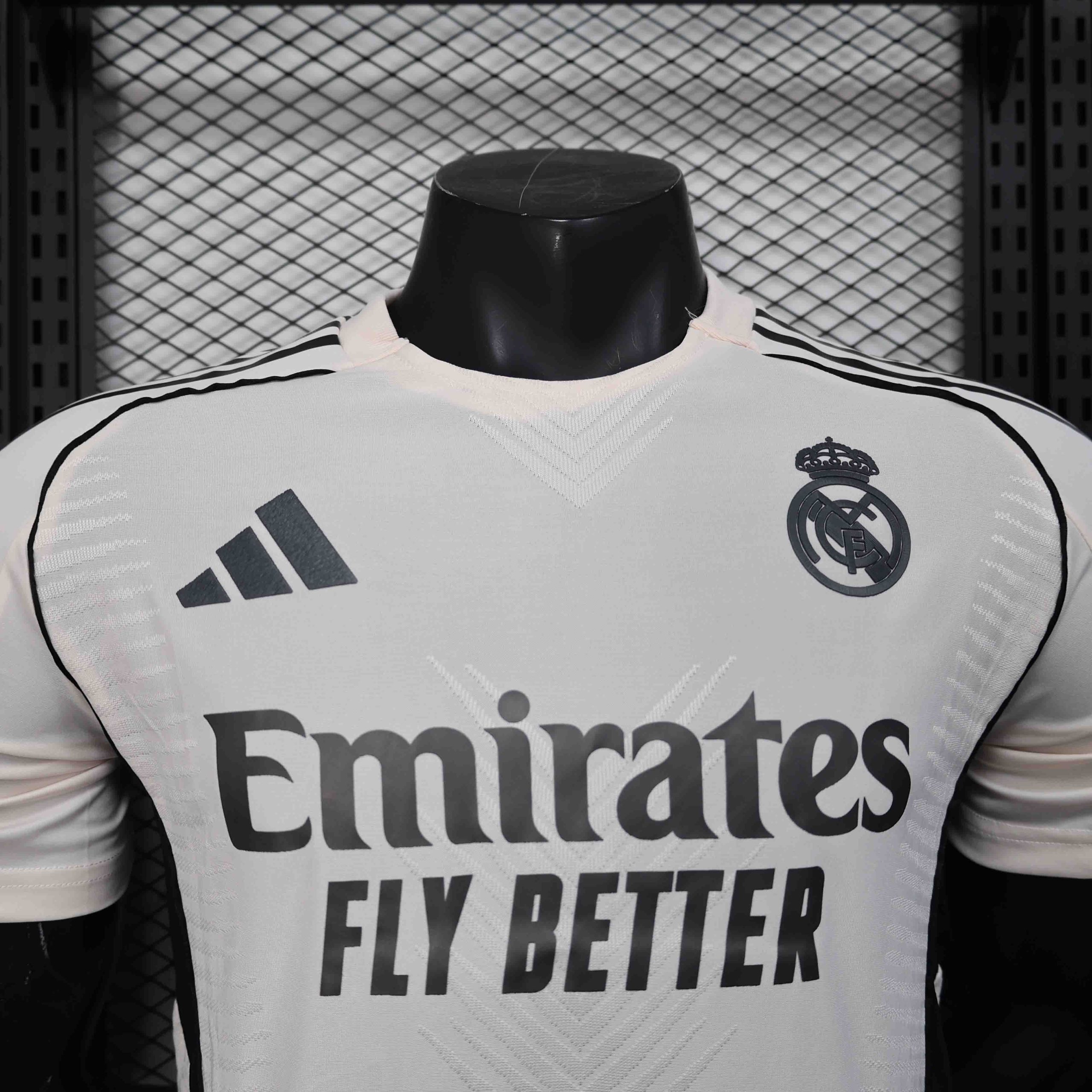 Real Madrid Soccer Jersey Special Edition Shirt 2025/26 - Image 3