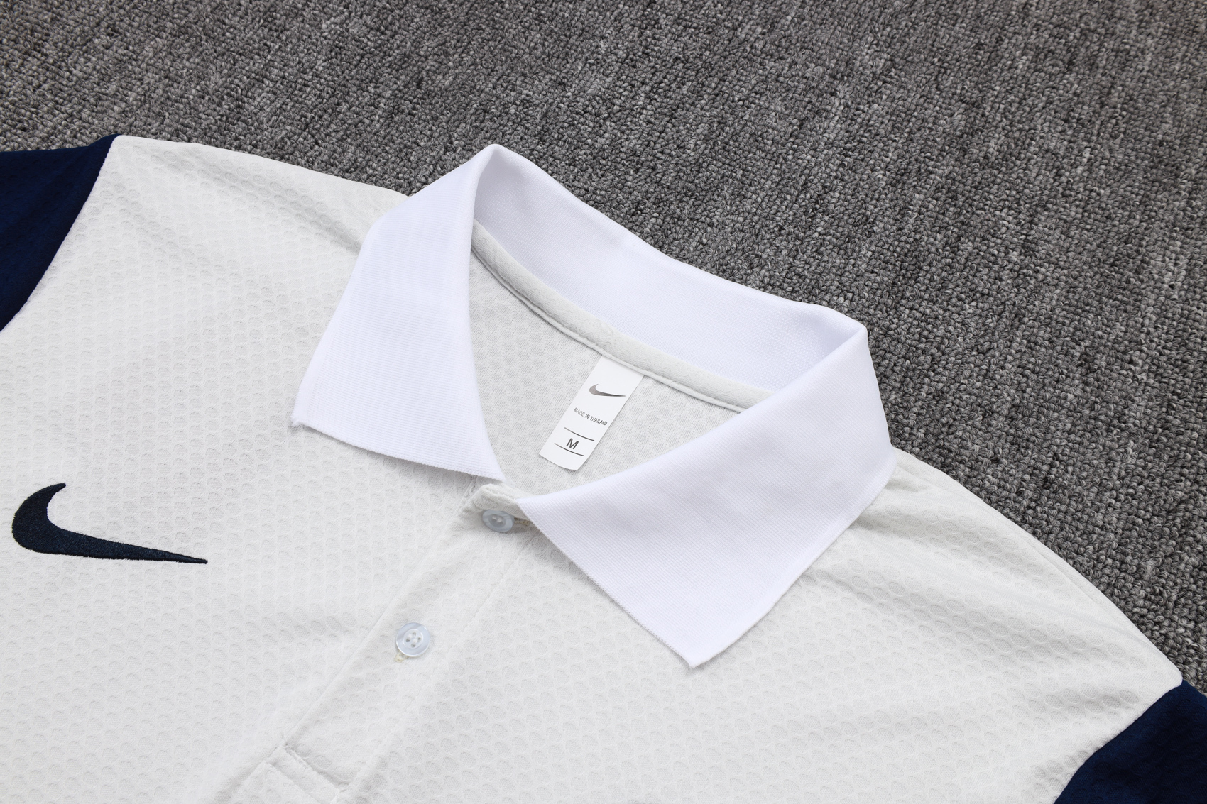 Inter Milan Training Kit (Polo+Pants) Off-White 2025/26 - Image 4