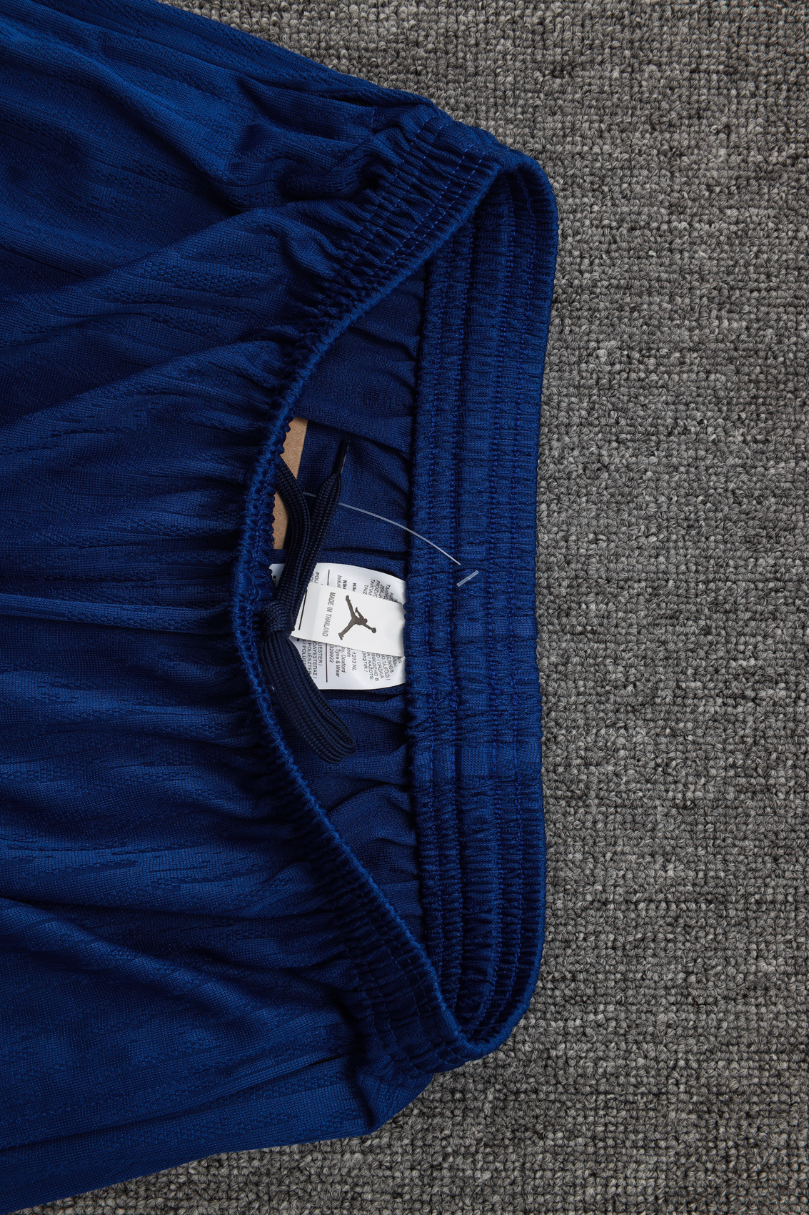 PSG Training Kit (Sweatshirt+Pants) Red 2025/26 - Player Version - Image 4