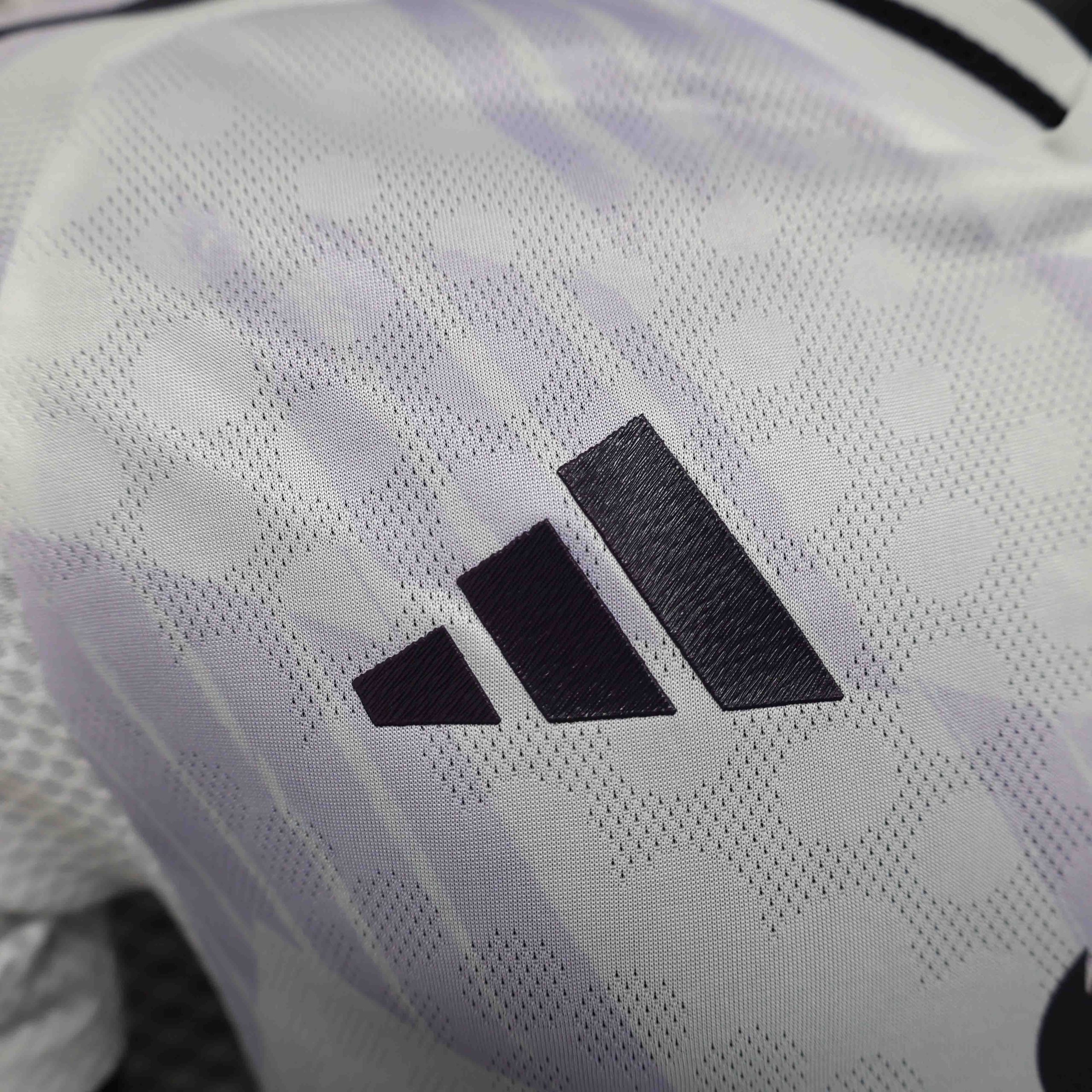 Manchester United Away Jersey Shirt 2025/26 - Image 6