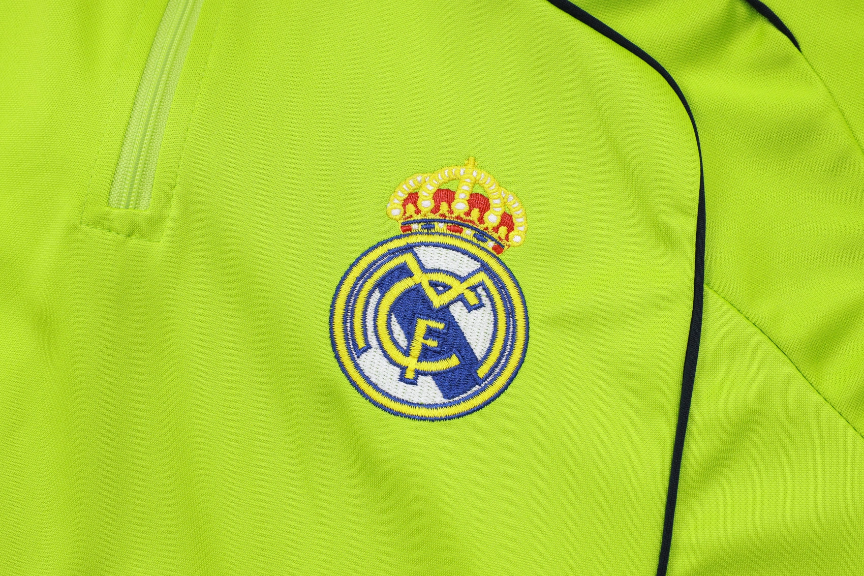 Real Madrid Training Kit (Sweatshirt+Pants) Green 2025/26 - Image 6