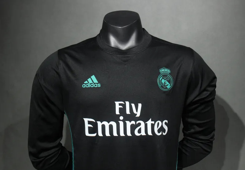 Real Madrid Retro Jersey Away Long Sleeve Soccer Shirt 2017/18 - Image 4
