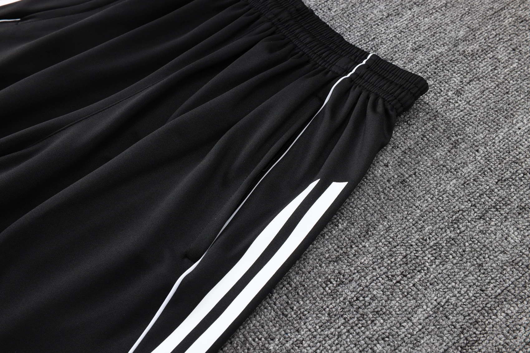 Arsenal Sleeveless Training Kit Black 2025/26 - Image 5