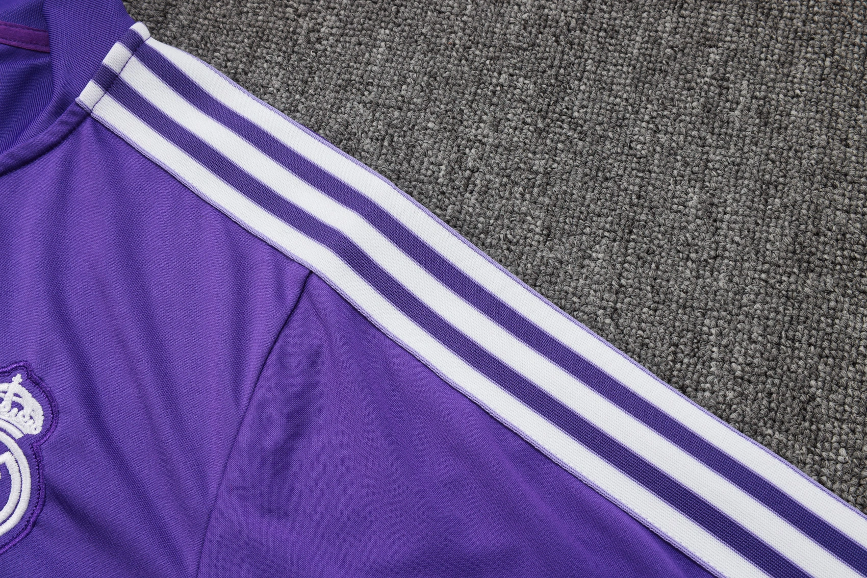 Real Madrid Training Kit (Sweatshirt+Pants) Purple 2025/26 - Image 3