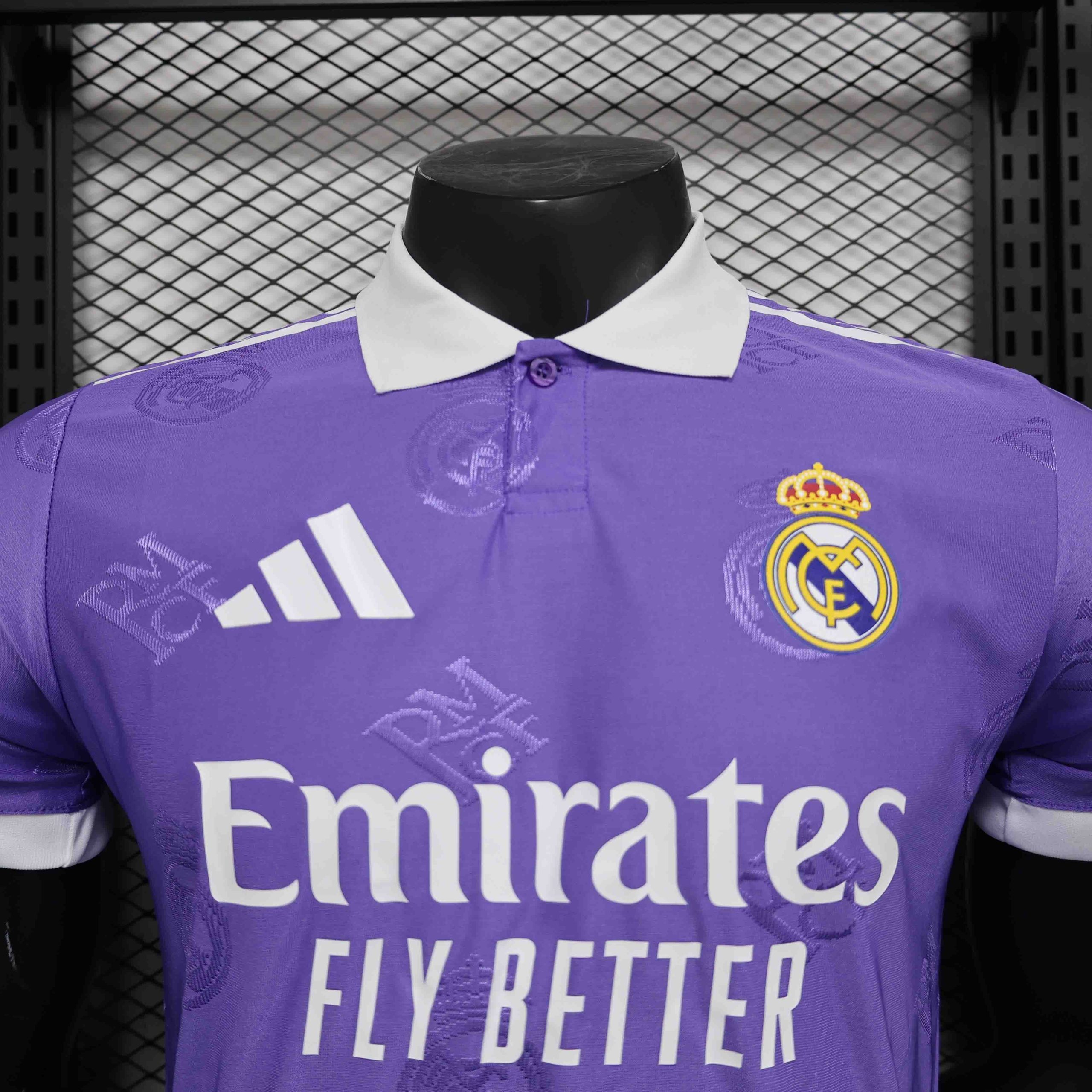 Real Madrid Soccer Jersey Retro Style Special Edition Shirt 2025/26 - Image 3