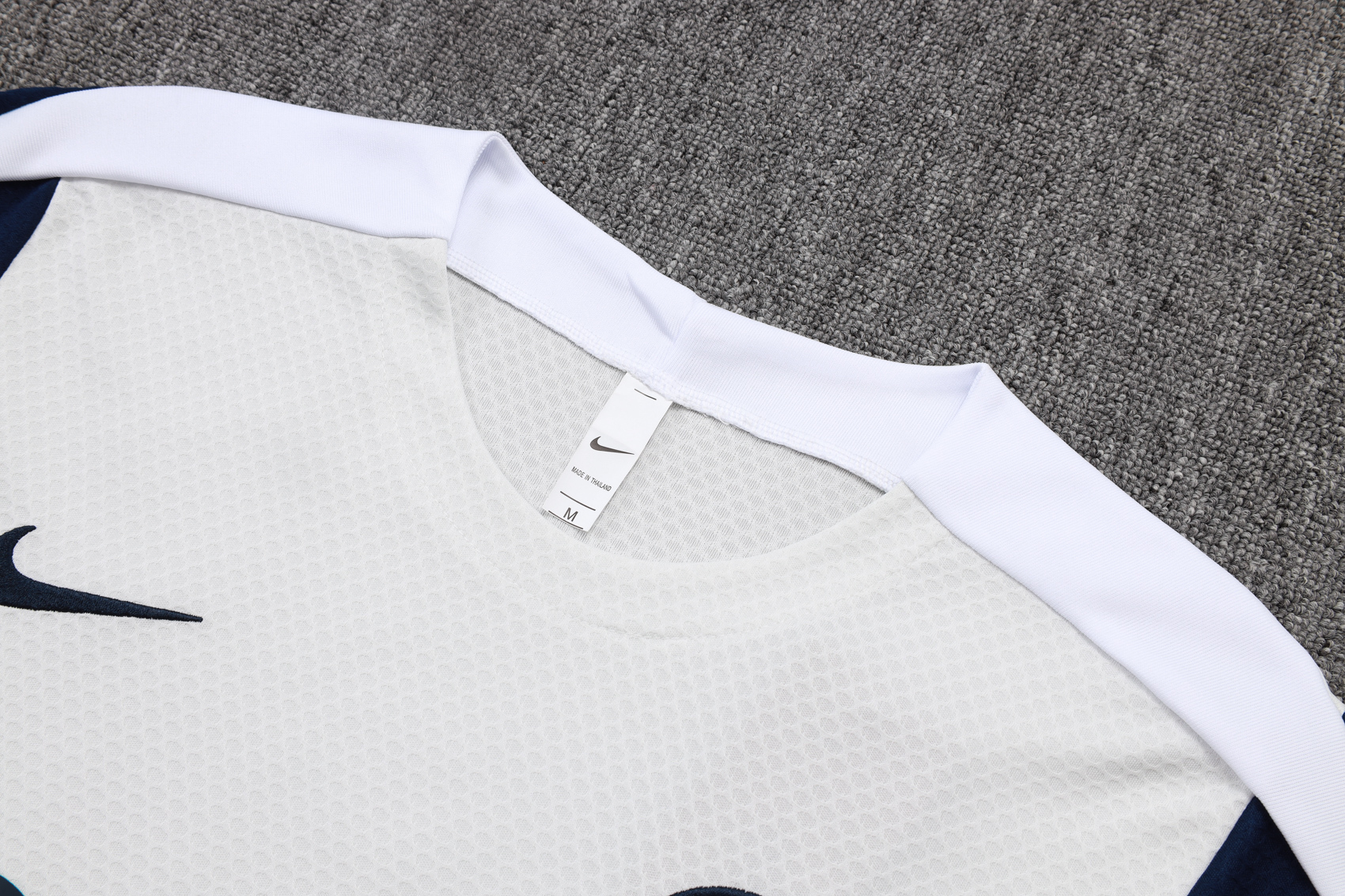 Inter Milan Training Jersey Kit White 2025/26 - Image 6