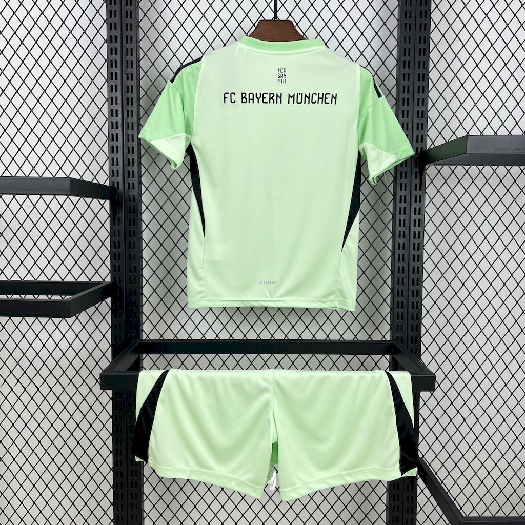 Bayern Munich Green Goalkeeper Kids Kit Jerseys+Shorts 2025/26 - Image 2